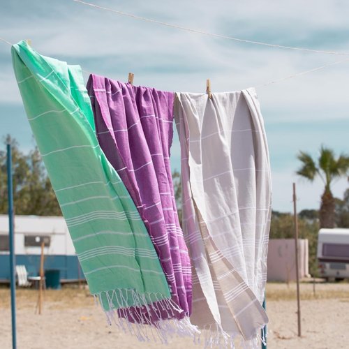 BAY LAUREL Turkish Beach Towel - Quick Dry, Sand-Free, Lightweight, Large 39 x 71 - Aqua with Blue Floral Bag