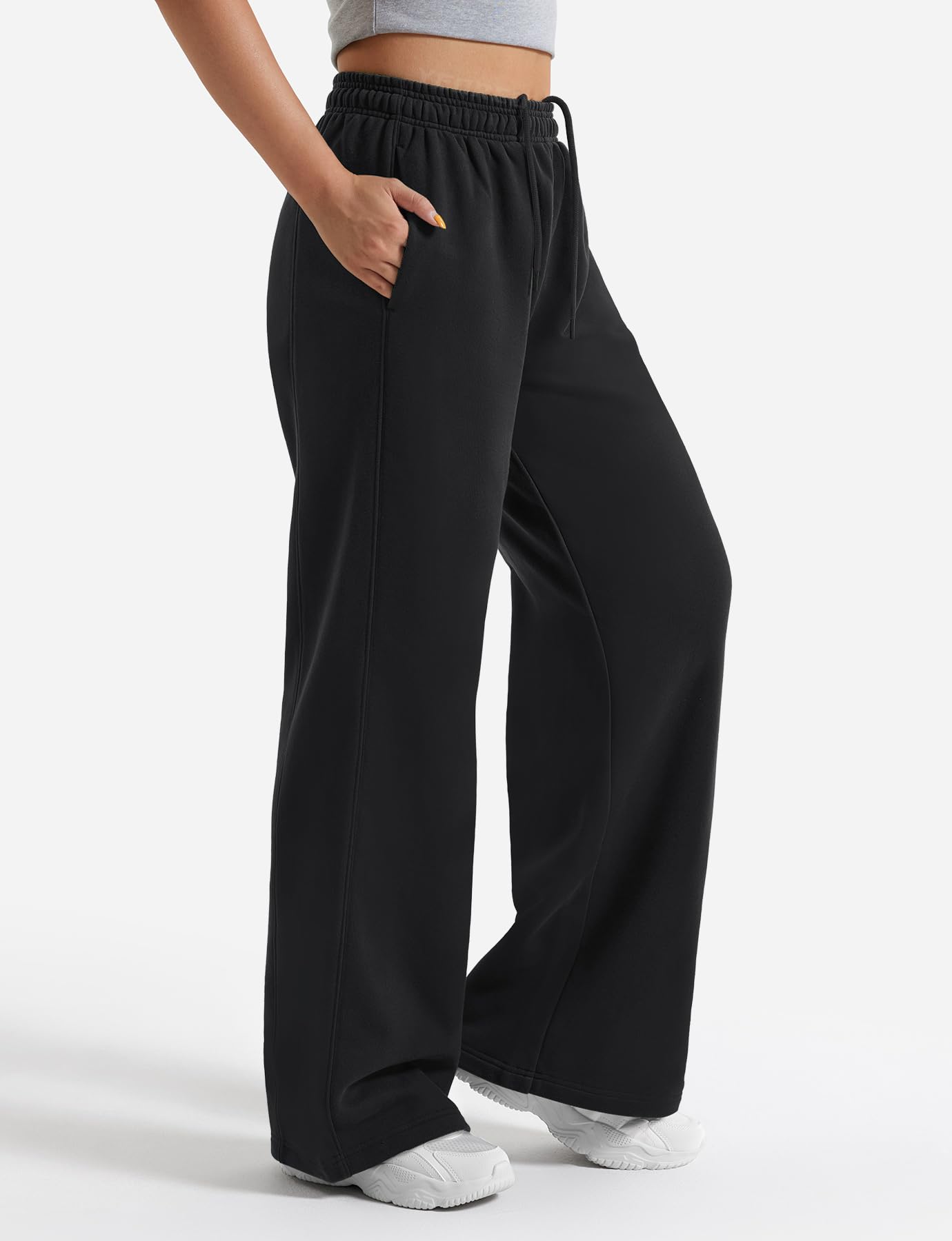YEOREO Women's Wide Leg Sweatpants Drawstring Baggy Sweatpants Penny Fleece Lined Lounge Pants with Pockets Black M