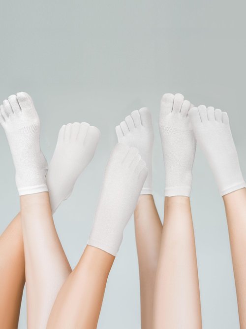 Bencailor 6/12/32Pairs Women Toe Socks Five Toe Cotton Socks Ankle Sock with Toes Separated for Women Men Athletic Running(6 Pairs,White,8-11)