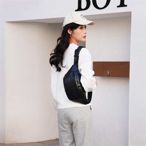 Lightweight PU Leather Fanny Packs Purse, Trendy Women Versatile Crossbody Shoulder Bags with Coin Zip Pocket for Party Festival Outdoor Traveling Beach