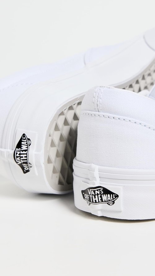 Vans Unisex Slip On Unisex Sneakers, True White, 9 US Women/7.5 US Men