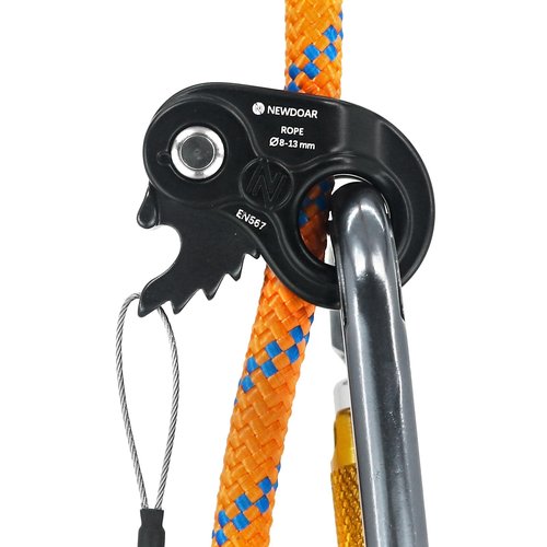 NewDoar Rope Ascender Lightweight Rope Clamp Ascender Riser Adjuster Fits 8-13mm Rope Self-Locking Grip for Rock Climbing,Protection Rescue,Rappelling,Gear Equipment(Black)
