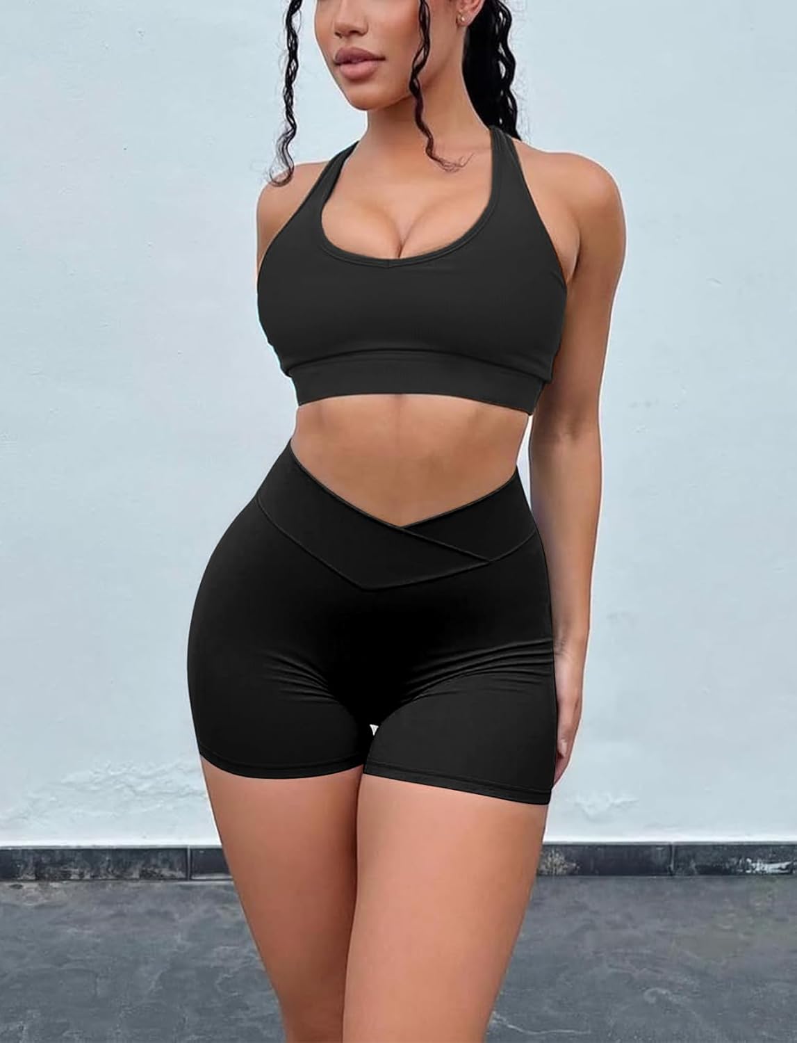 SEASUM Women's Pocket Shorts - 3"/4.5" Scrunch Butt Cargo Yoga Shorts for Booty Lifting Gym Wear