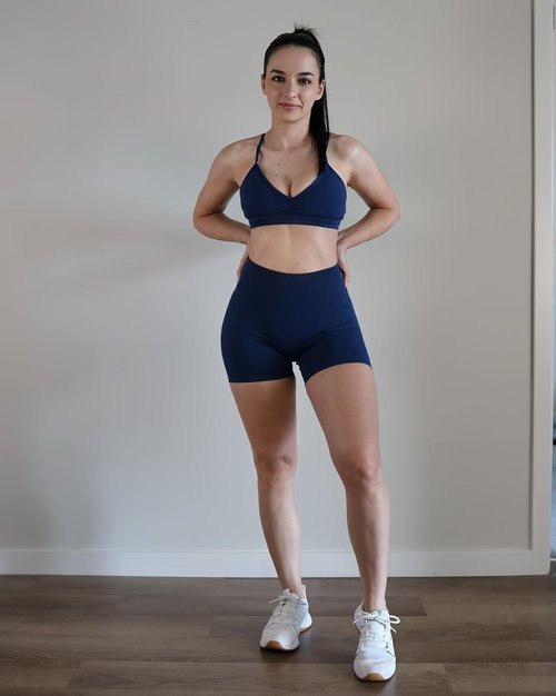 AUROLA Workout Shorts for Women - No Roll Up, Squat Proof, Seamless Compression | Sizes 2.5 to 6.5