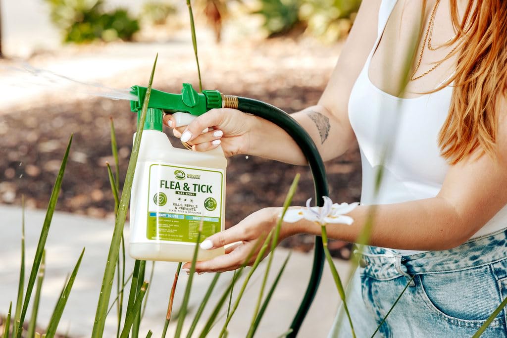 Mosquito Magician Ready to Use Hose Sprayer - Holds 32 Fl Oz of Liquid - Refillable - Kills Mosquitoes, Fleas, and Fire Ants - for Yards, Lawns, Patios - with Essential Oils - Mint