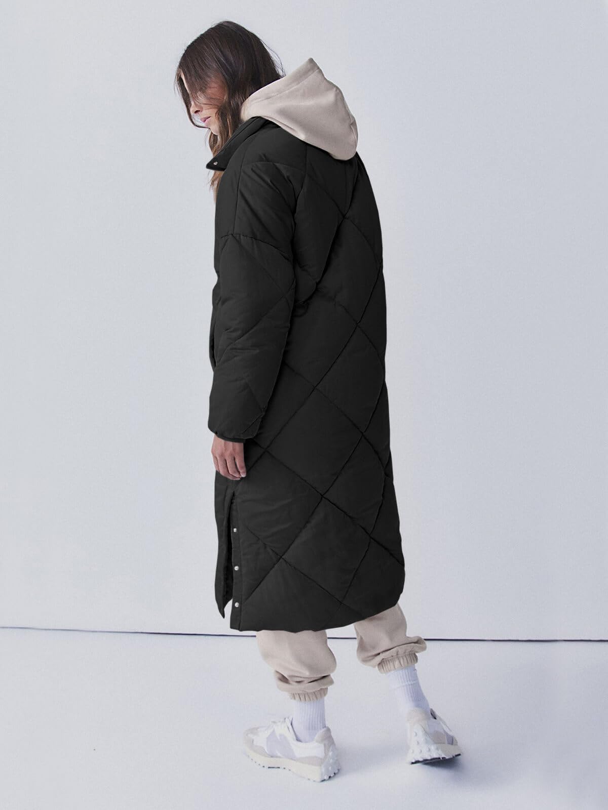 Tankaneo Women's Long Quilted Puffer Jacket Zip Up Baggy Down Winter Coats Outerwear with Pockets