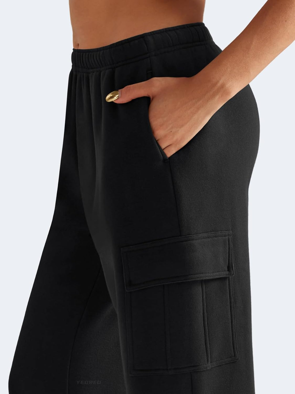 YEOREO Women's Fleece-Lined Cargo Sweatpants - Wide Leg Joggers with Pockets | Comfortable & Stylish