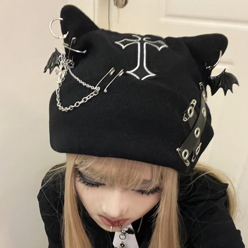 TYHOTULY Y2k Goth Beanie Hats for Women Winter Punk Emo Grunge Cat Ear Knitted Cap Gothic Streetwear Halloween Accessories (Black,One Size)