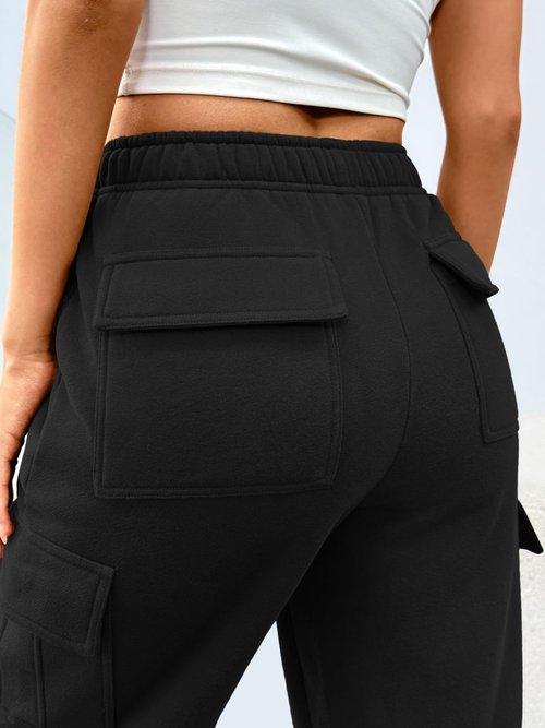 Trendy Queen Women's Cargo Sweatpants, Wide Leg Workwear Pants with Pockets & Elastic Waist, Casual Joggers for Travel Black M