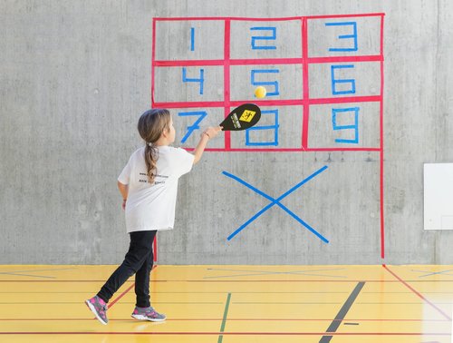 Street Racket 24 Player Racket Set - The Most Versatile, Fun and Easy Racket Game for in- and Outdoors - Free APP Included, Black/Yellow