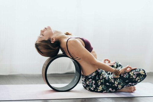 YOGA DESIGN LAB | THE YOGA WHEEL | Eco Printed, Extra Strength, Padded, Dharma Exercise Wheel | Designed in Bali | Enhance Your Postures and Stretch Deeper (Mandala Black,)