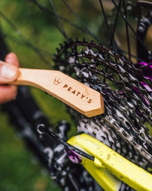 Peaty's Bicycle Cleaning Drivetrain Brush