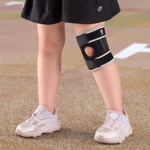 HUEGLO Kids Knee Brace Osgood Schlatter Youth for Knee Pain,Adjustable Compression Knee Support with Side Stabilizers for Sports,Arthritis,Patella,Meniscus Tear,Acl,X-Small Knee Brace for Boys & Girls,Black/Gray