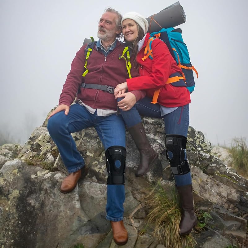 Hinged Knee Brace for Men & Women with Side Stabilizers - Medium (11.8"-17.3")