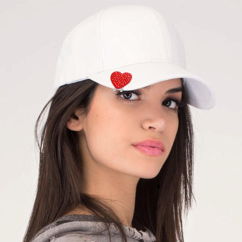 Navika Crystal Heart Golf Ball Marker & Hat Clip | Premium Valentine's Day for Women | Sparkly Golfing Accessory for Ladies' Leagues & Tournaments