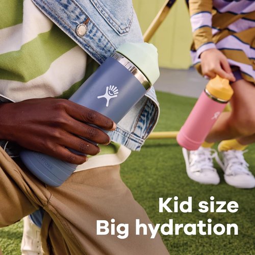 Hydro Flask Kids Water Bottle - Insulated Stainless Steel with Straw Cap | 18 Oz in Seaspray Blue