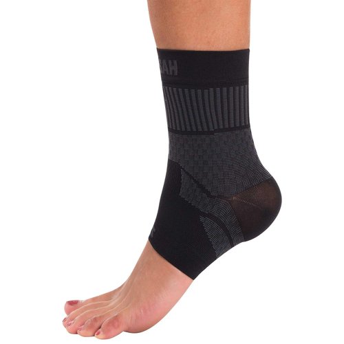 Zensah Ankle Support - Compression Ankle Brace - Great for Running, Soccer, Volleyball, Sports - Ankle Sleeve Helps Sprains, Tendonitis, Pain, Black, Small