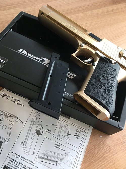 TG153 Academy #17223 Desert Eagle 50 Gold Special