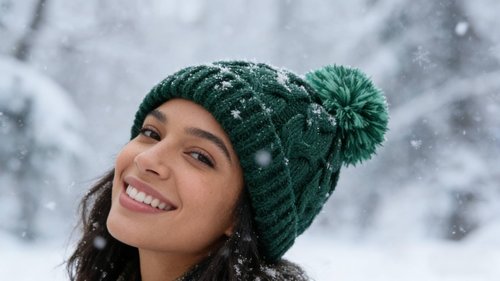 WDAIYEK Slouchy Chunky Knit Beanie with Pom Pom - Cozy Winter Bobble Hat for Women and Men Dark Green