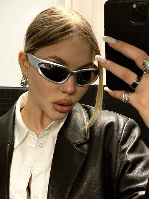 AIEYEZO Y2K Sunglasses Womens Mens Wrap Around Sports Sun Glasses Fashion Oval Thick Frame Ladies Shades (Black + Silver/Grey)