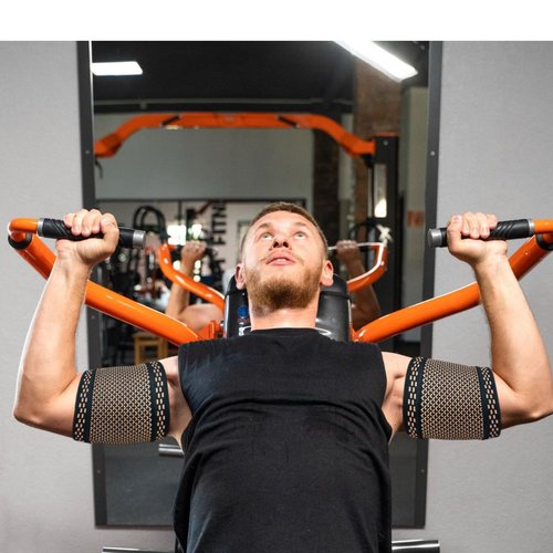 CUAPVPA Bicep Compression Sleeve 1 Pair,Copper Upper Arm Compression Sleeve,Bicep Tendonitis Brace Triceps Brace for Pain Relief,Arm Support fit for Men Women (GOLD, Medium)
