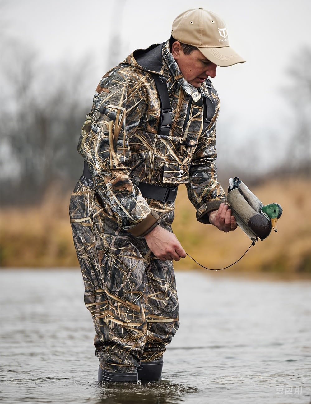 TIDEWE Bootfoot Chest Wader, 2-Ply Nylon/PVC Waterproof Fishing Hunting Waders with Boot Hanger for Men Women Next Camo Evos Size 12