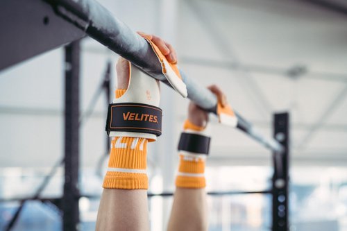 Velites - Official Crossfit® Games Quad Pro Grips - Size XL Color Orange - with Chalk - Wristbands and Carry Bag Included - Pull-ups, Muscle-ups, and Toes-to-bar
