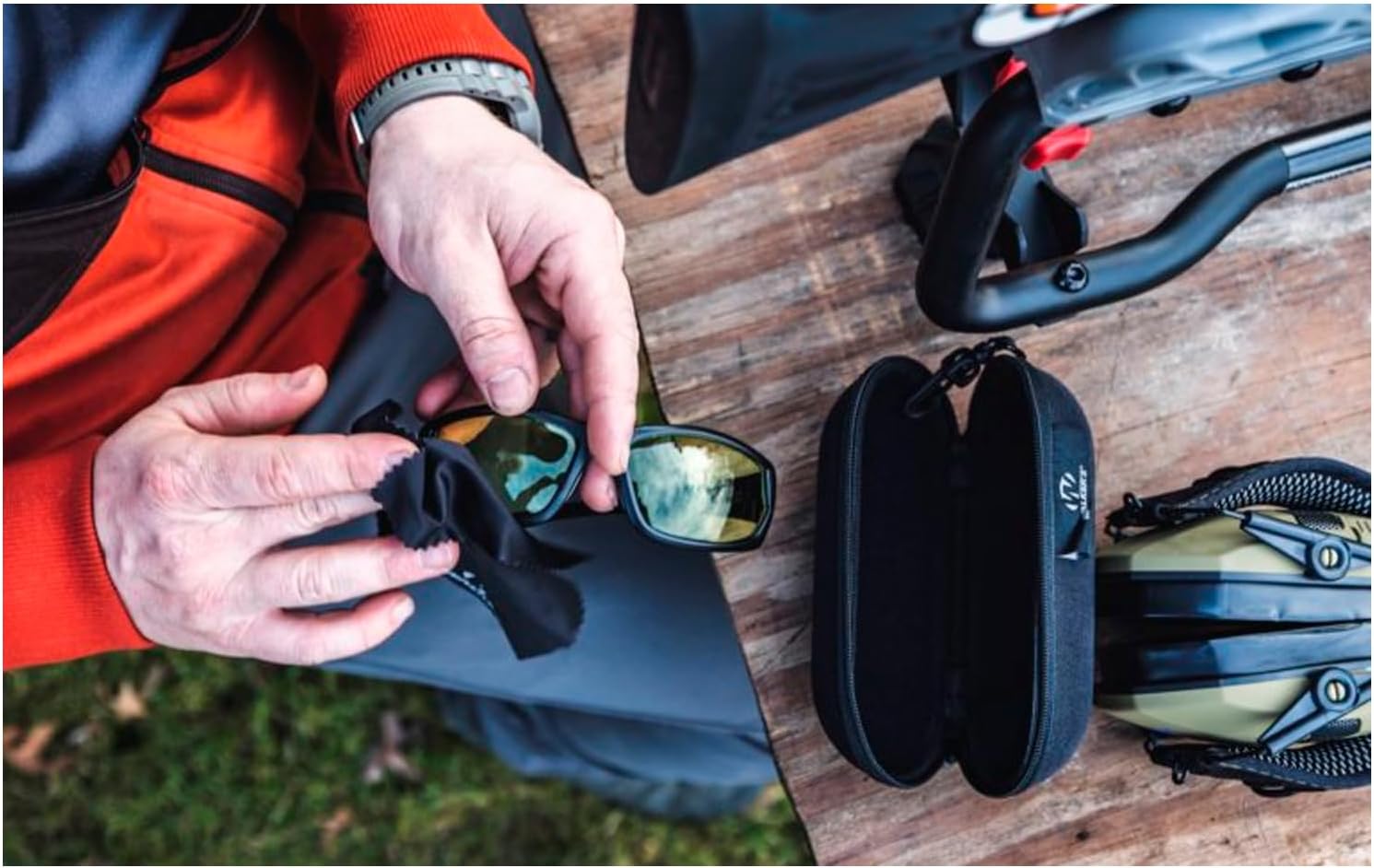 Walker’s IKON Carbine Shooting Glasses - Impact-Resistant, Non-Slip Design with Lens Cloth & Carry Case