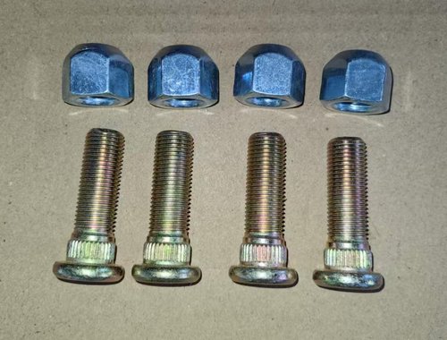 4PCS Rear Wheel Hub Bolt Studs JW8-G4178-00 & Lug Nuts Replacement for Yamaha G8 G9 (1992-UP) G14 G16 G19 G20 G21 G22 G29 Golf CART