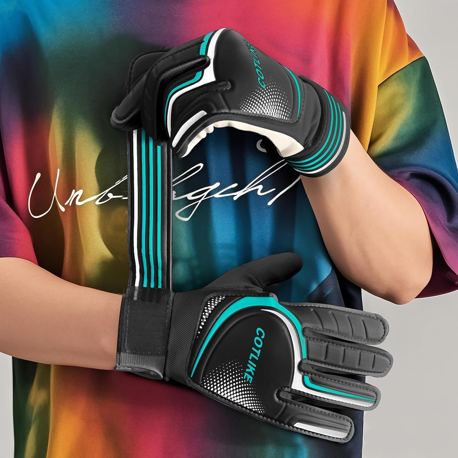 Skiennix Soccer Goalie Gloves - Youth Goalkeeper Gloves for Kids 8-12 | Strong Grip, 100% Latex, Breathable Design