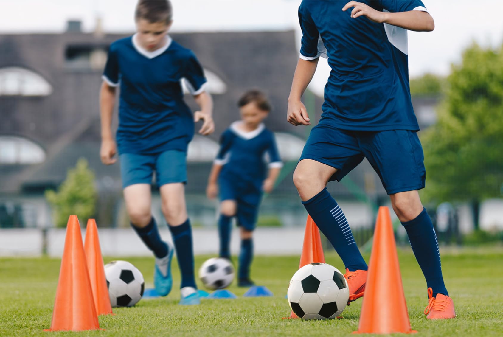 PXZBLG 24pcs Soccer Cones, 7 Inch Soccer Cones, Plastic Traffic Cones, Training Cones for Basketball Football Skating Drills Practice