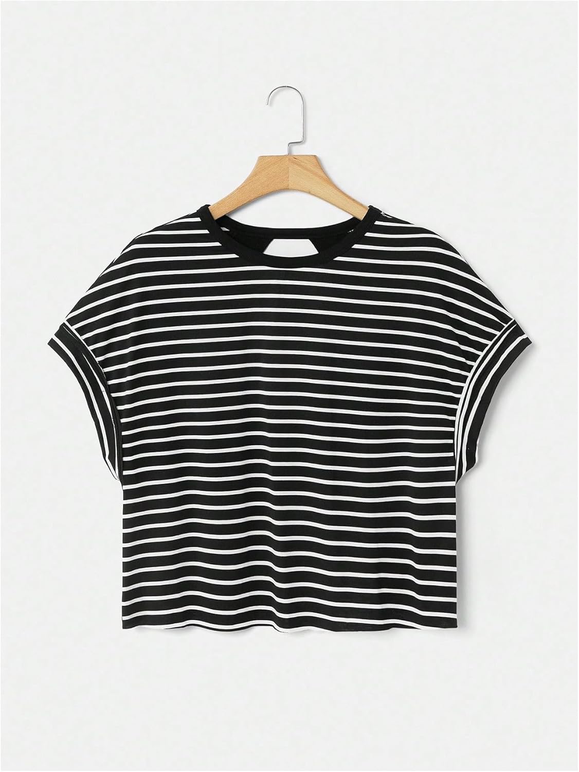 WDIRARA Women's Workout T-Shirt - Stripe Open Back Design | Short Sleeve Criss Cross Tee