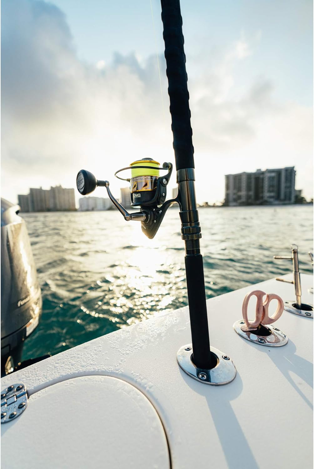 Penn Battle IV Spinning Fishing Reel - Durable, Smooth Drag System | Lightweight Design for All Anglers