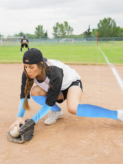 ROLVNHTV 4 Pack Light Blue Baseball Belt and Socks with Arm Sleeve Softball Arm Sleeve UV Protection Compression Light Blue Sleeves Cooling Adjustable Elastic Men's Baseball Belts for Men