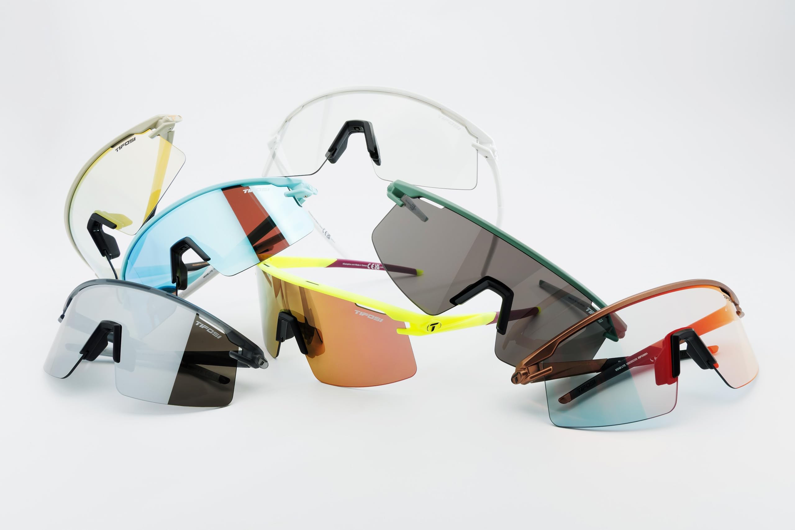Tifosi Optics Moab Lite Sunglasses (Matte Bronze (Clarion Red Fototec))