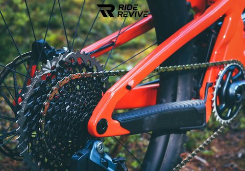Revive Degreaser – Professional Bike Chain & Drivetrain Cleaner (16oz) – Biodegradable Foaming Spray – Edgeless Microfiber Cloth Included