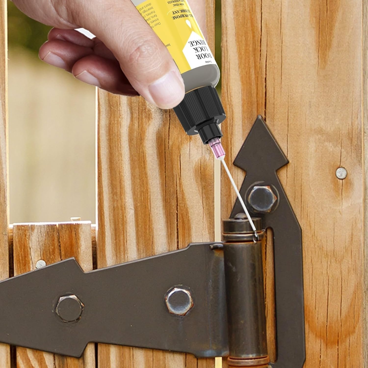 Qucship Door Hinge Lubricant - 1 oz Needle Oiler for Squeaky Hinges, Locks & Tools
