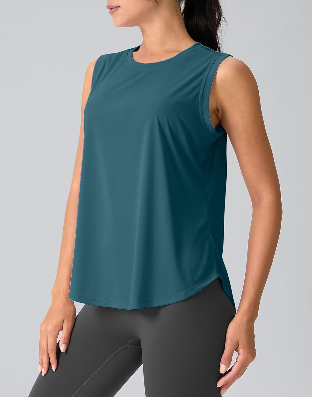 SANTINY Women's Sleeveless Workout Tops - Breathable Lightweight Athletic Yoga Tanks | Ideal for Tennis & Running