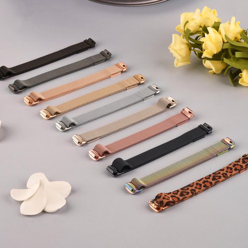 Meliya Compatible with Fitbit Inspire 3 Bands Women Men, Stainless Steel Metal Mesh Loop Adjustable Magnetic Wristband Replacement Straps Compatible with Fitbit Inspire 3 Fitness Tracker