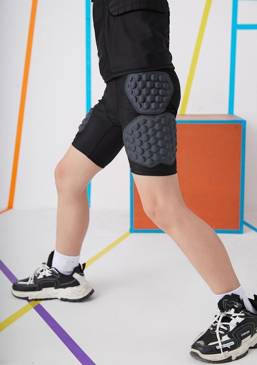 Kids Skate Padded Shorts Boys Butt Tailbone Protection Shorts Hip Protection Shorts for Ice Skating, Softball, Football Black YXL