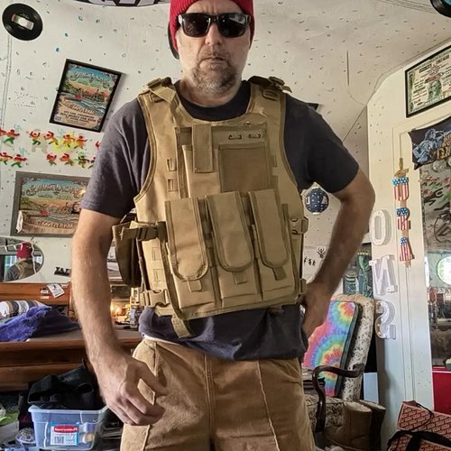 YAKEDA Adjustable Tactical Airsoft Training Vest | Camping, Fishing, Hunting, Gift for Halloween and New Year (US, Alpha, One Size, Regular, Regular, BK)