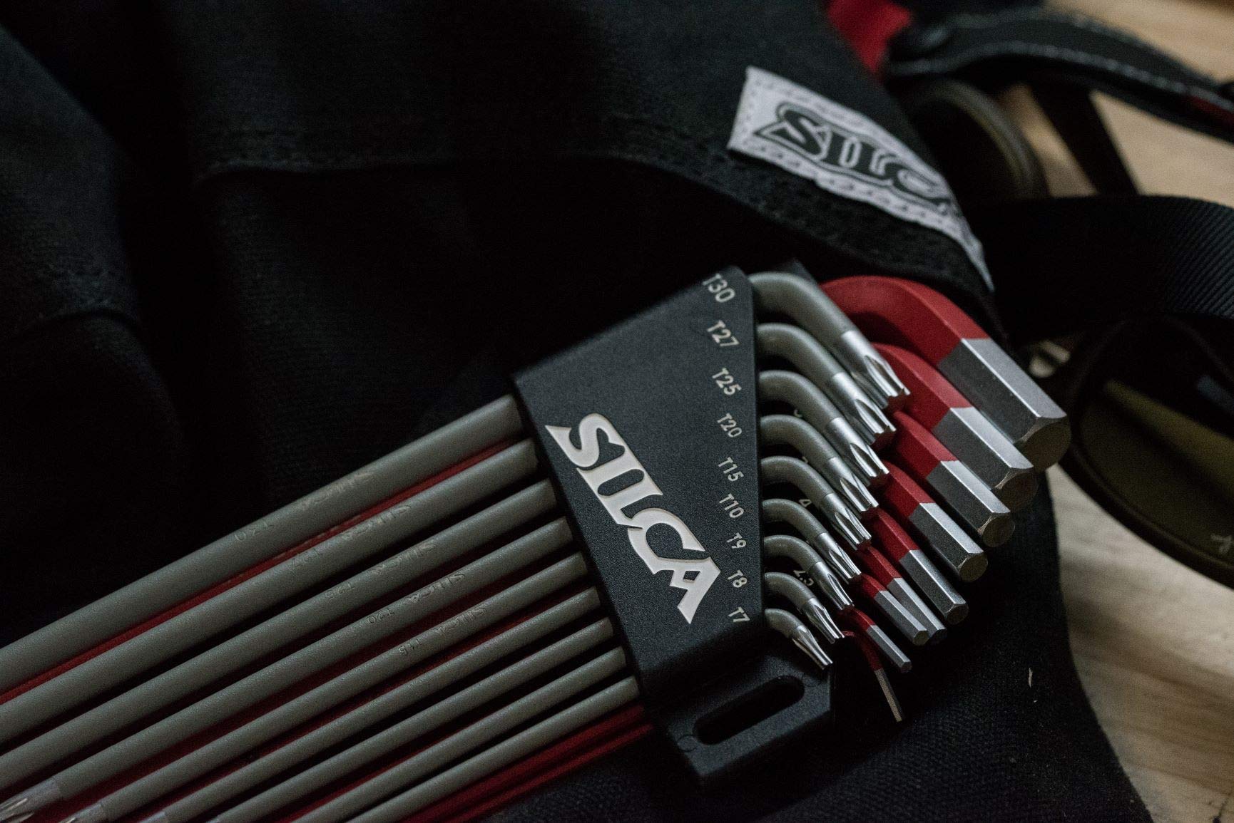 SILCA HX-TWO Heavy Duty Essential Metric Hex and Torx Set | Torx 7 - T30 - Hex 1.5 - H10 | Color Powder coated Red and Grey texture non slip grip | Swiss tool steel L wrench Allen key.