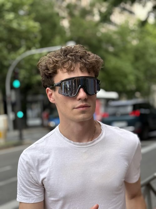 Hawkers · Sunglasses POWER for men and women (Black Crhome)