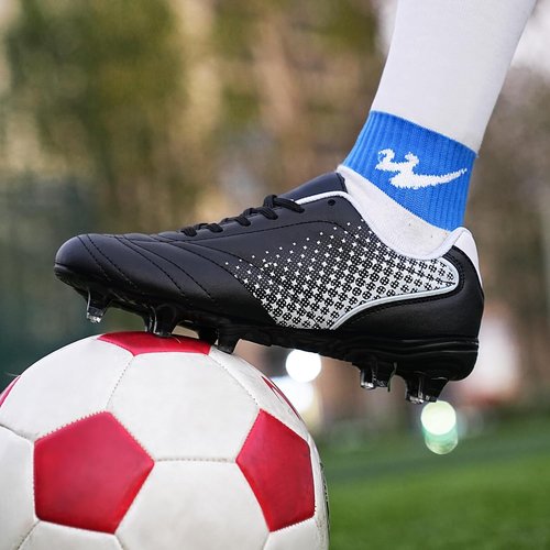 LIZRHA Soccer Shoes - Lightweight Cleats for Boys & Girls | Perfect for Outdoor & Indoor Play