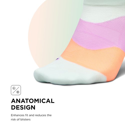 Feetures Elite Ultra Light Cushion Ankle Socks - Sport Sock with Targeted Compression - Crisp Mint, Medium (1 Pack)