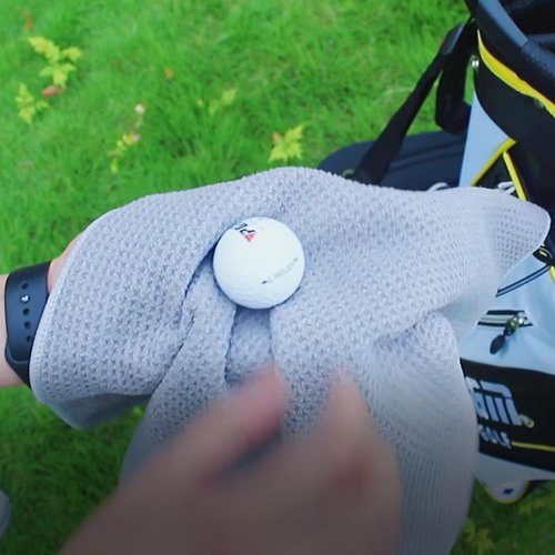 VIVIDLY 3 Pack Golf Towels (16" X 16"), Microfiber Waffle Pattern Golf Towel with Carabiner Clip, Suitable for Men's Golf Gifts (White)