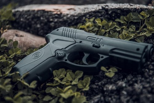 Crosman Semi-Auto Air Pistol - High-Performance Shooting | Compact Design for Easy Handling
