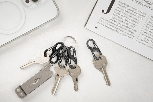 Nite Ize S-Biner MicroLock Stainless Steel - Durable Key Holder Carabiner Clip - S-Biner with Locking Gates - Durable & Strong Mini Carabiners for Keychain Accessories - Black (5 Pack)