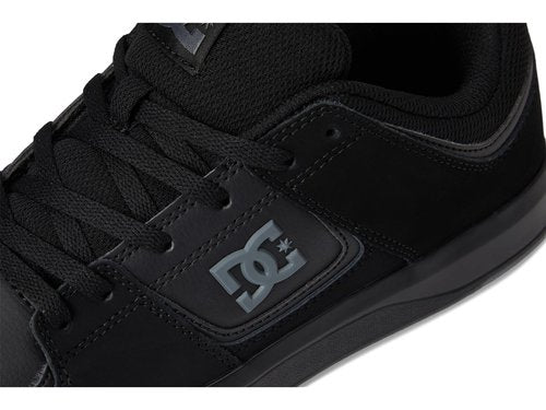 DC Shoes Mens Cure Skate Shoe Black/Black