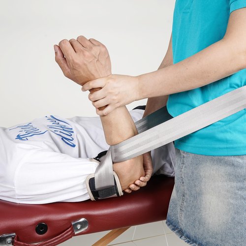 TWAKYIS Mobilization Belt for Physical Therapy - Effective Rehab and Manual Therapy | Nylon Strap with Pad and Push Button Buckle Release Mobilization Belt Physical Therapy (White)